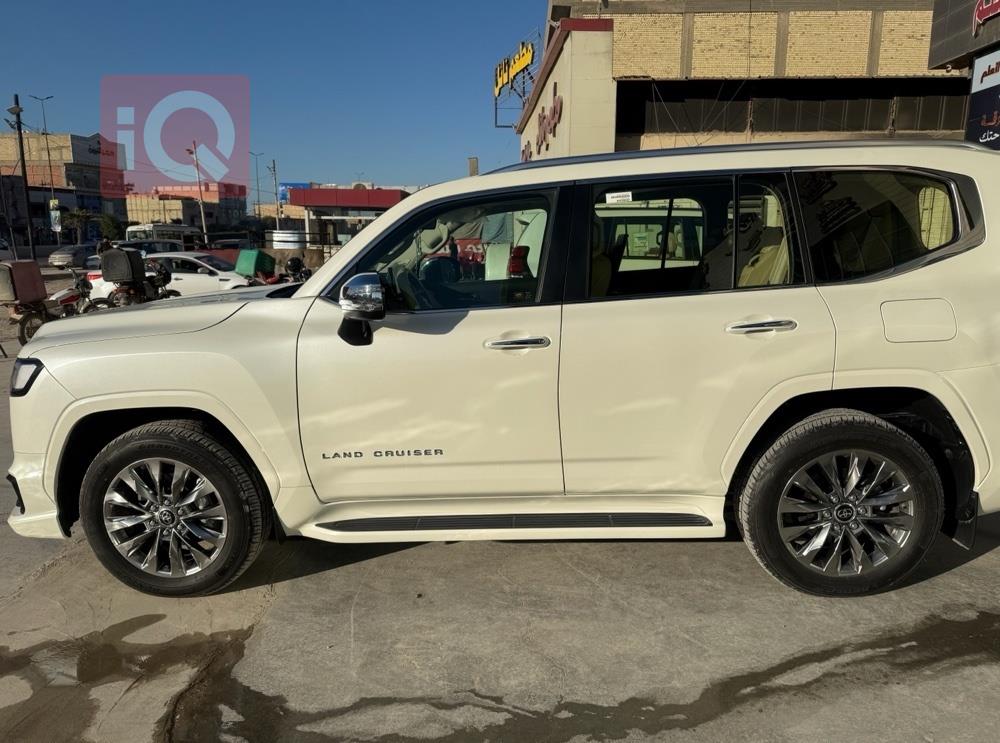 تويوتا لاندكروزر